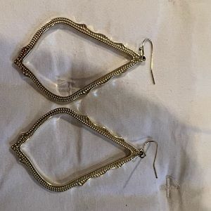 Kendra Scott Addie gold drop earrings